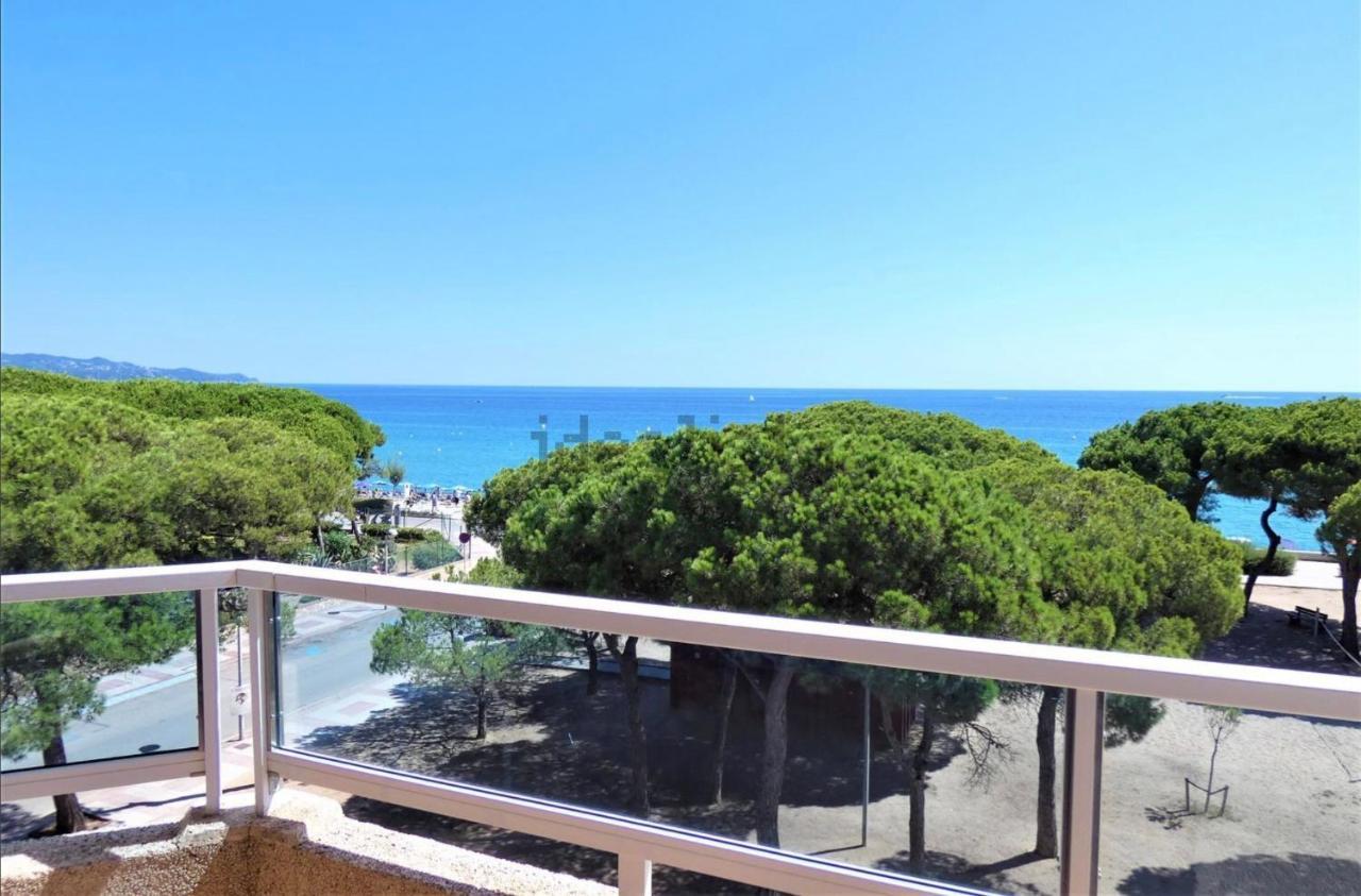 Apartment Direkt Am Strand 블랑스 외부 사진