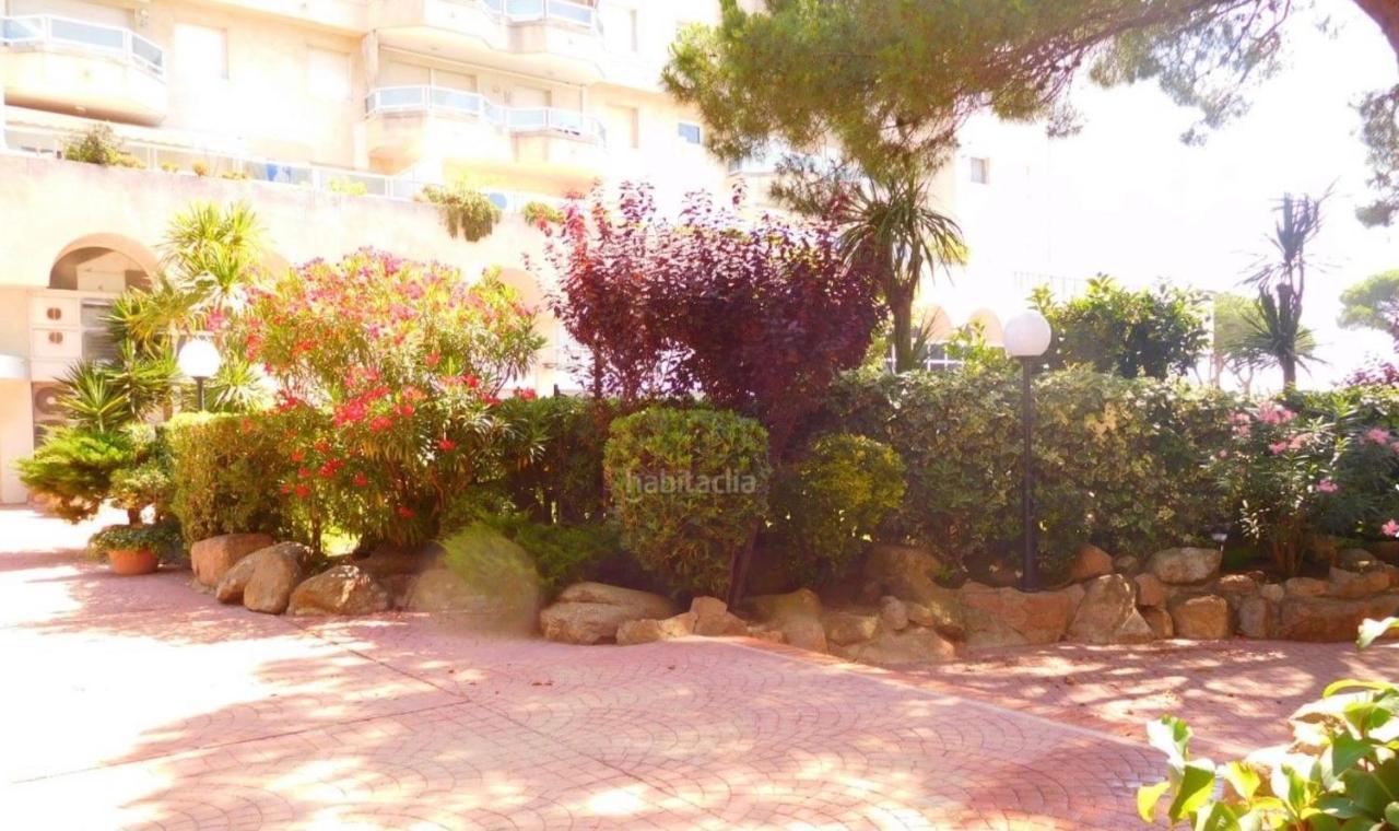 Apartment Direkt Am Strand 블랑스 외부 사진